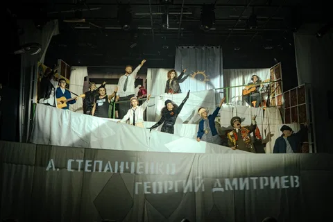 Спектакль «Сказка панельных домов»