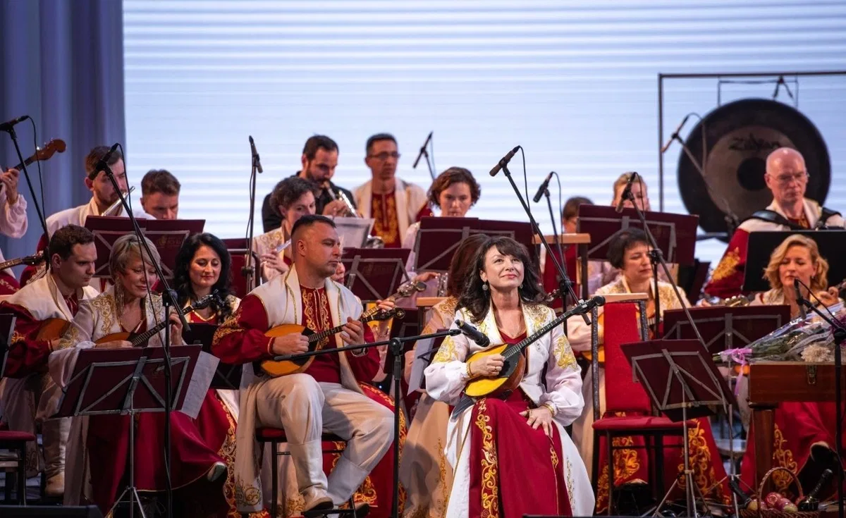 "Аленкины игрушки" Концерт солистов ГКРНО"Виртуозы Кубани". для детей