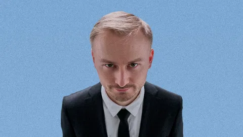 ЖЕНЯ СИНЯКОВ