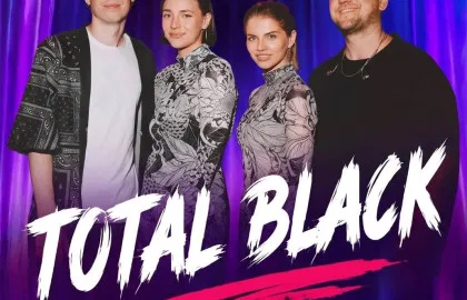 TOTAL BLACK